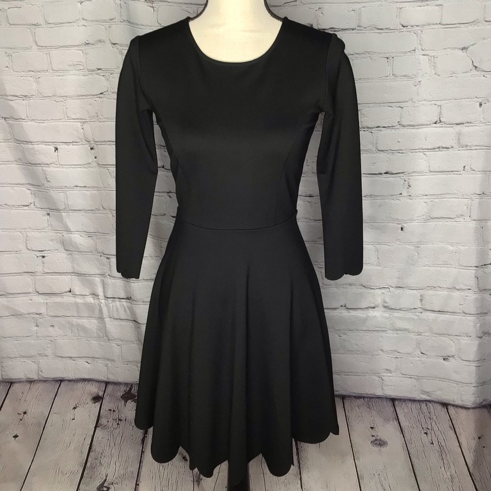 LULU’s Black Chic 3/4 Sleeve Fit & Flare Scalloped Hem Dress Small